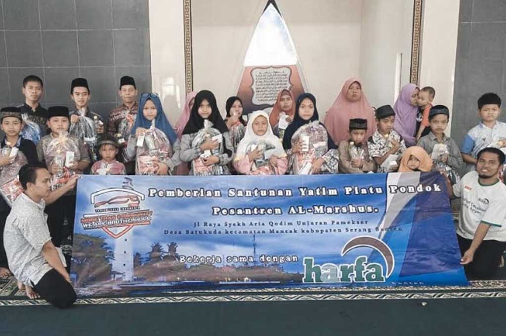 Komunitas Trailblazer Indonesia Touring dan Baksos ke Anyer
