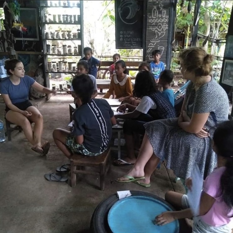 Kenalkan Lembata pada Dunia Lewat Rumah Gemohing