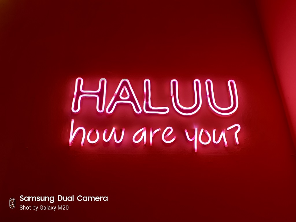 Isi Kotak dan Hasil Foto Samsung Galaxy M20