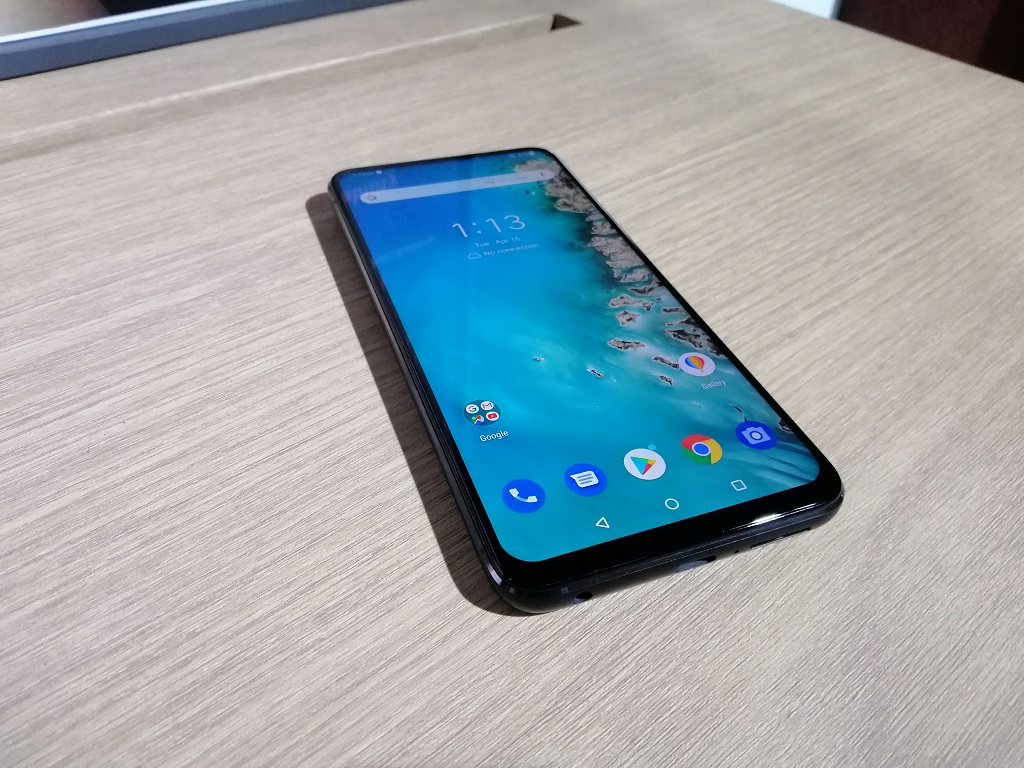 ASUS ZenFone 6, Kamera Putar dan Baterai Besar