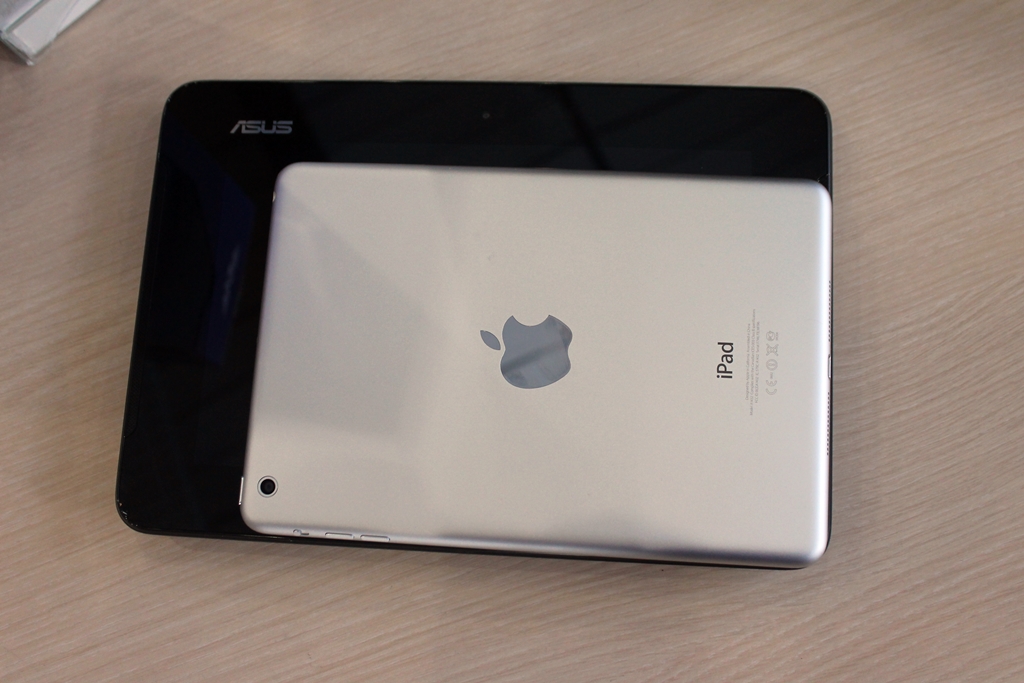 ASUS Padfone S, Smartphone Hibrida Terbaik