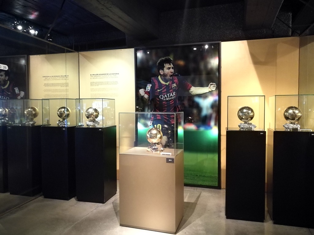 Jalan-Jalan di Barcelona, dari Montserrat Hingga ke Camp Nou