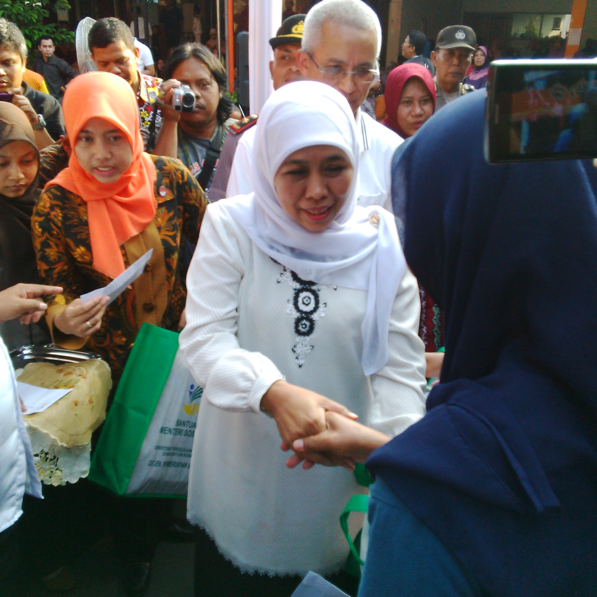 Mensos Minta Dinas Sosial Awasi Penyaluran Dana PKH