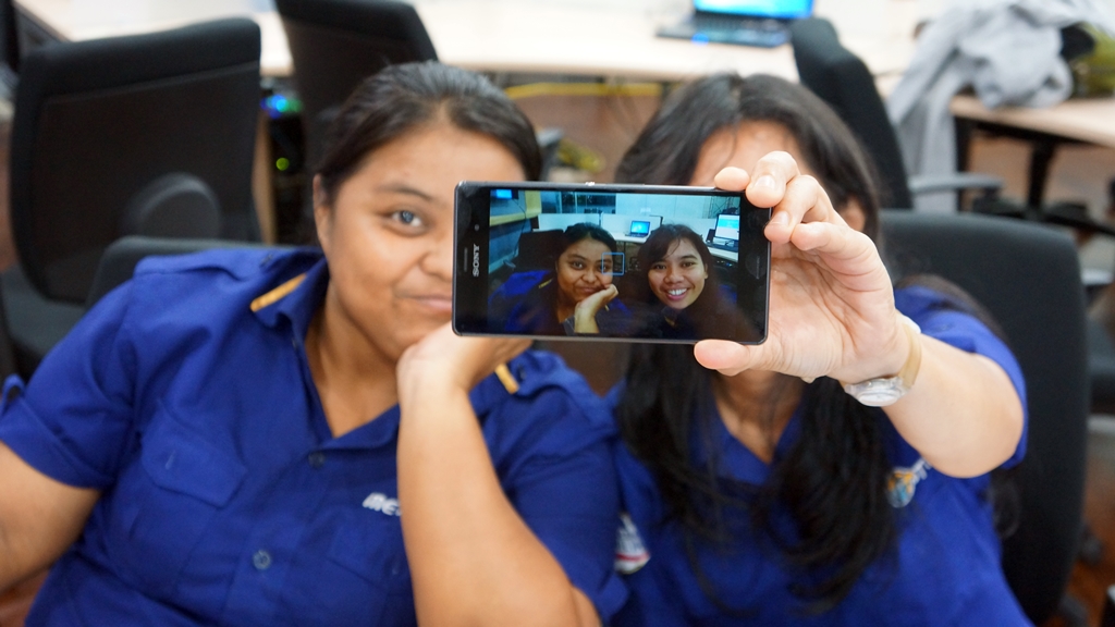 Review: Sony Xperia Z3, Teman Asyik di Segala Musim     