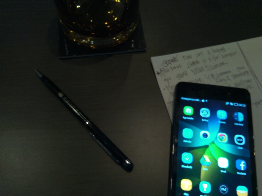 Review Smartfren Andromax Qi, Ponsel 4G Berharga Rp1 Jutaan 