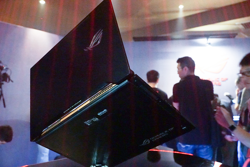 ASUS ROG Zephyrus, Laptop Gaming Super Tipis Pakai GTX 1080