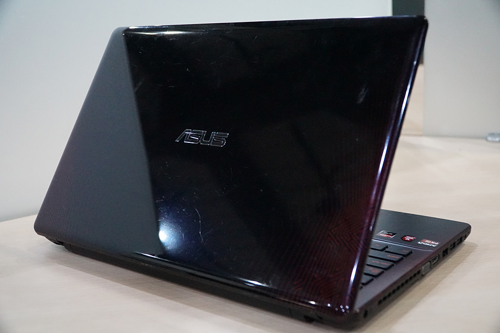 ASUS X550IU, Laptop Esport Terjangkau