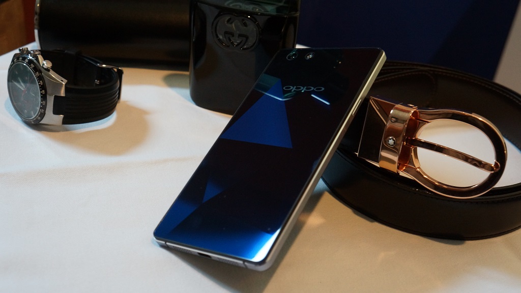 OPPO R1x Resmi Hadir di Indonesia