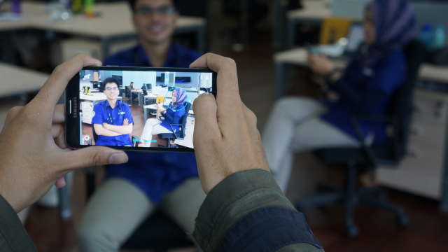 5 Tips Mengambil Foto Candid Biar Enggak Memalukan