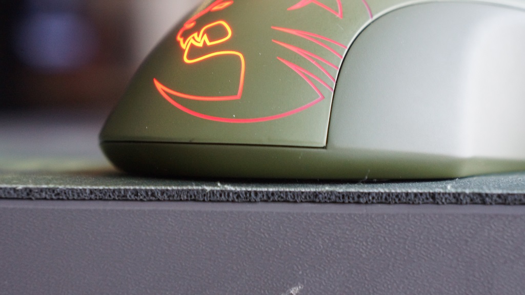 Roccat Sense Camo Charge, Mousepad Presisi untuk Penggila Militer  