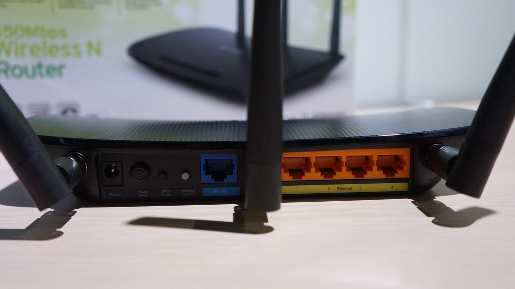 TP-LINK TL-WR941ND, Router WiFi Murah dan Kencang 