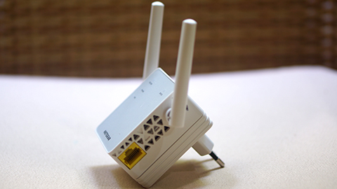 Netgear EX3700, Solusi Perkuat Sinyal WiFi di Rumah