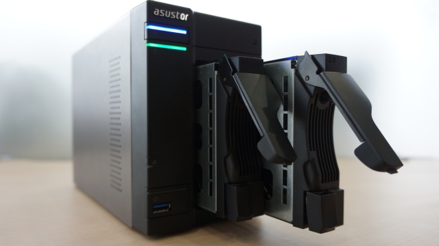 Menyimpan Data Pribadi di ASUSTOR AS-202TE  