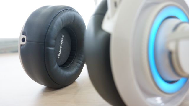 Menjajal Generasi Terbaru Headset Siberia, SteelSeries Siberia Elite Prism 