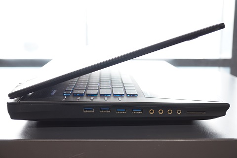 MSI GT72 2QE Dominator Pro, Si Bongsor dengan Performa Kencang