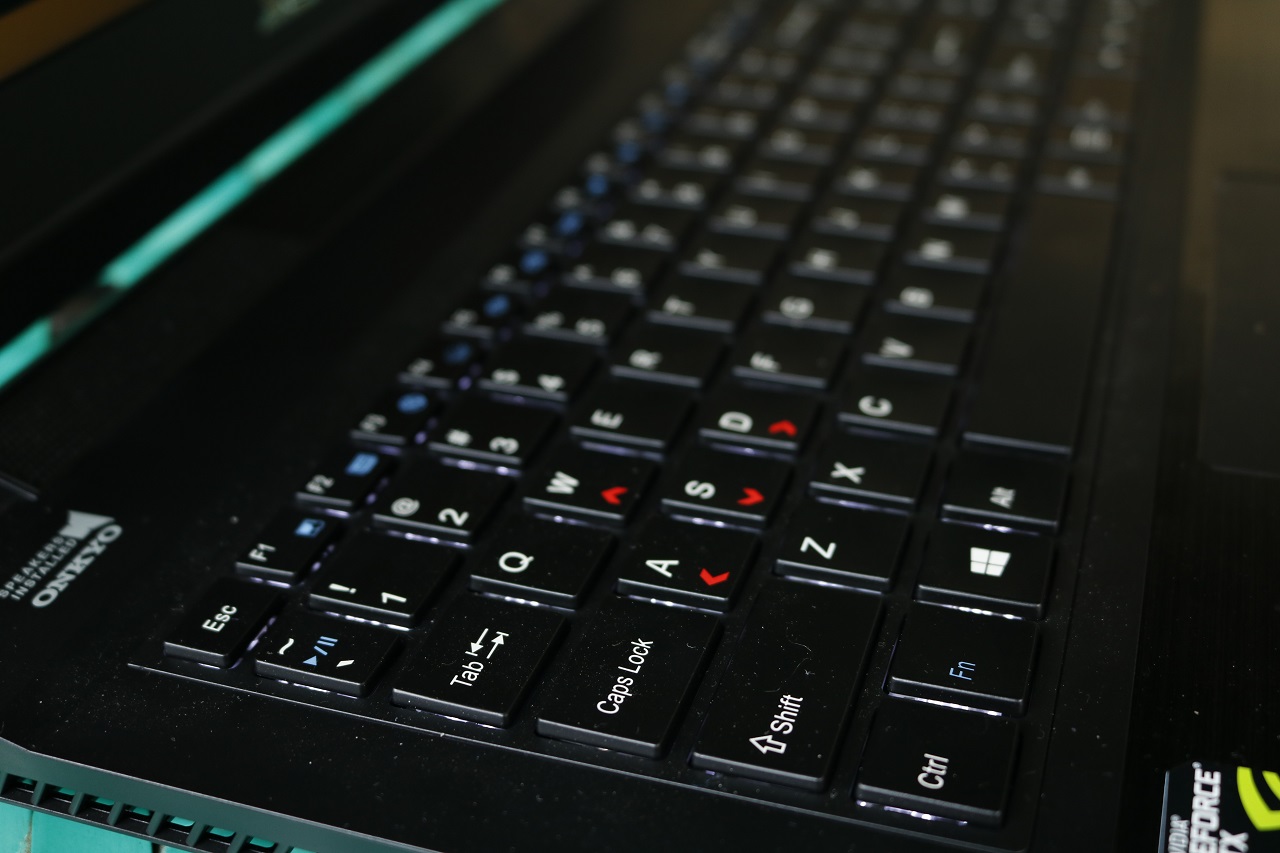 Xenom Phoenix PX15: Ringkas, Bertenaga, Rakus Daya 