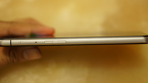 Smartfren Andromax R2, Kembali Mengejutkan