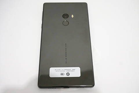 Xiaomi Mi Mix: Menarik, Kencang, Tapi Belum Sempurna