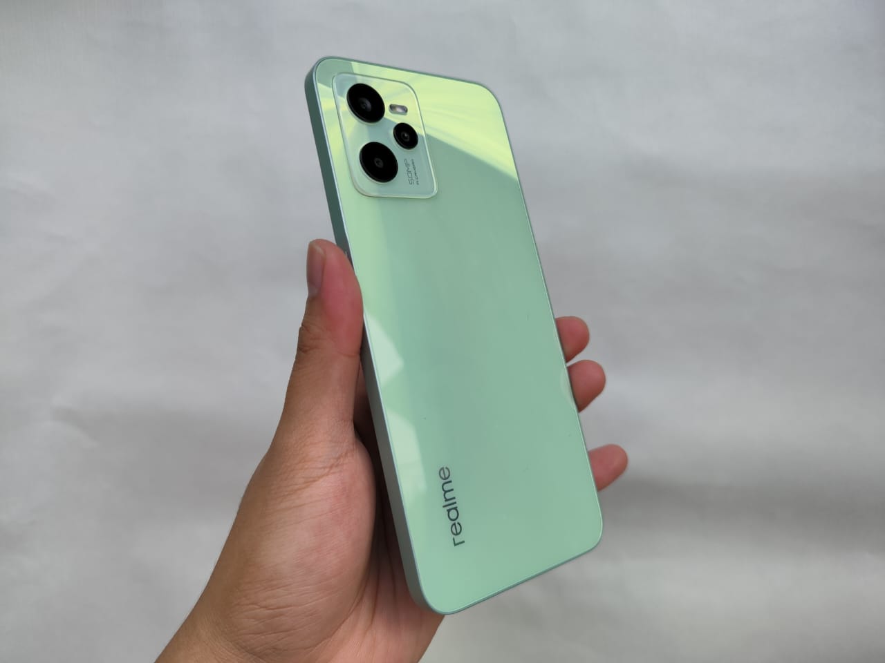 Review realme C35, Penuh Gaya Tak Seperti Smartphone Entry-Level