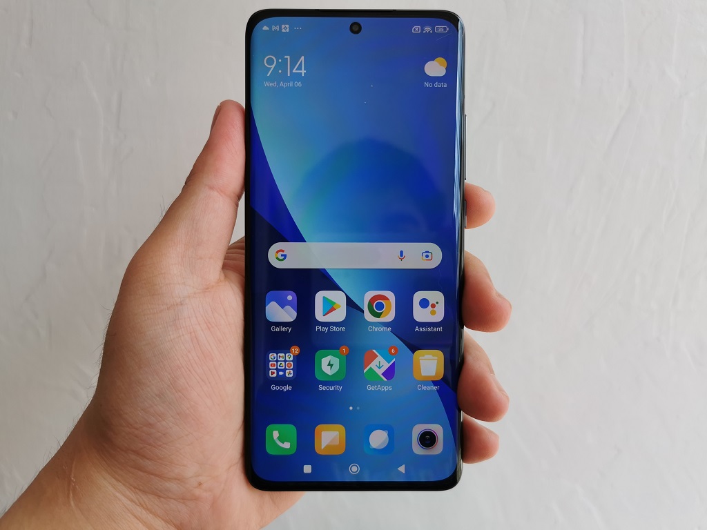 Review Xiaomi 12, Ergonomis dan Mengesankan