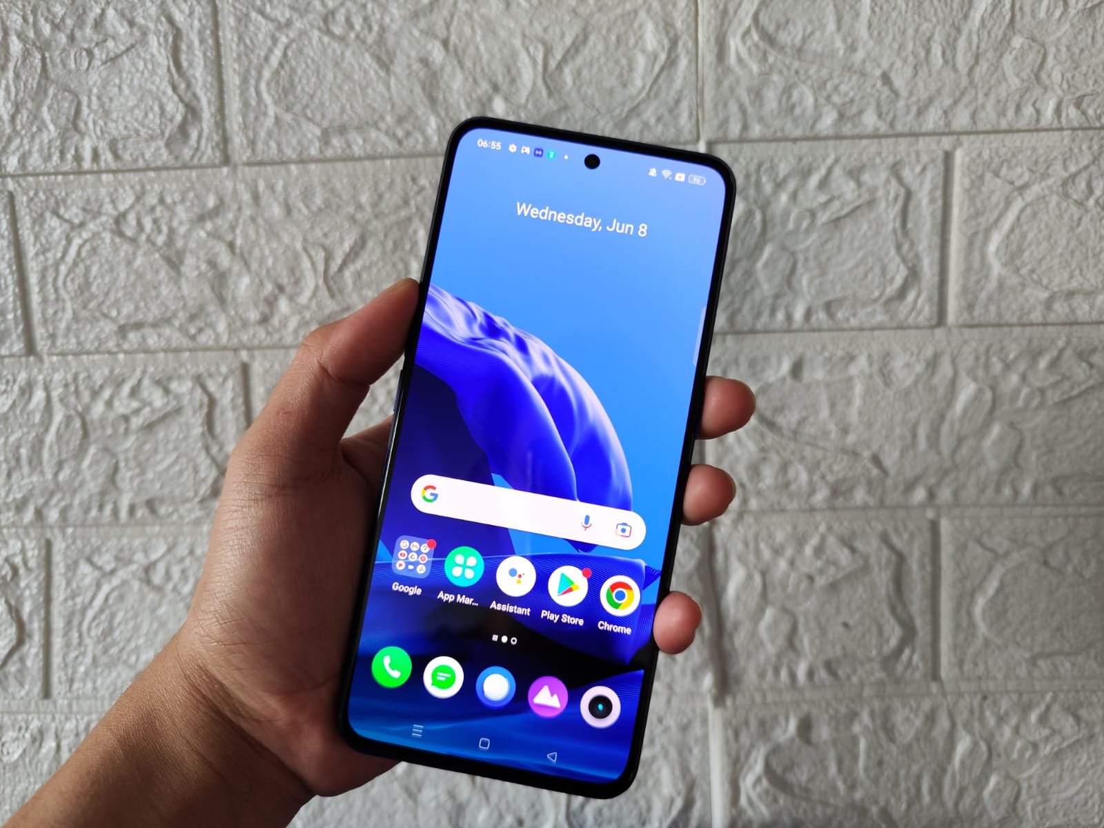 Review realme GT Neo 3, Tampilan dan Performa ala Mobil Balap