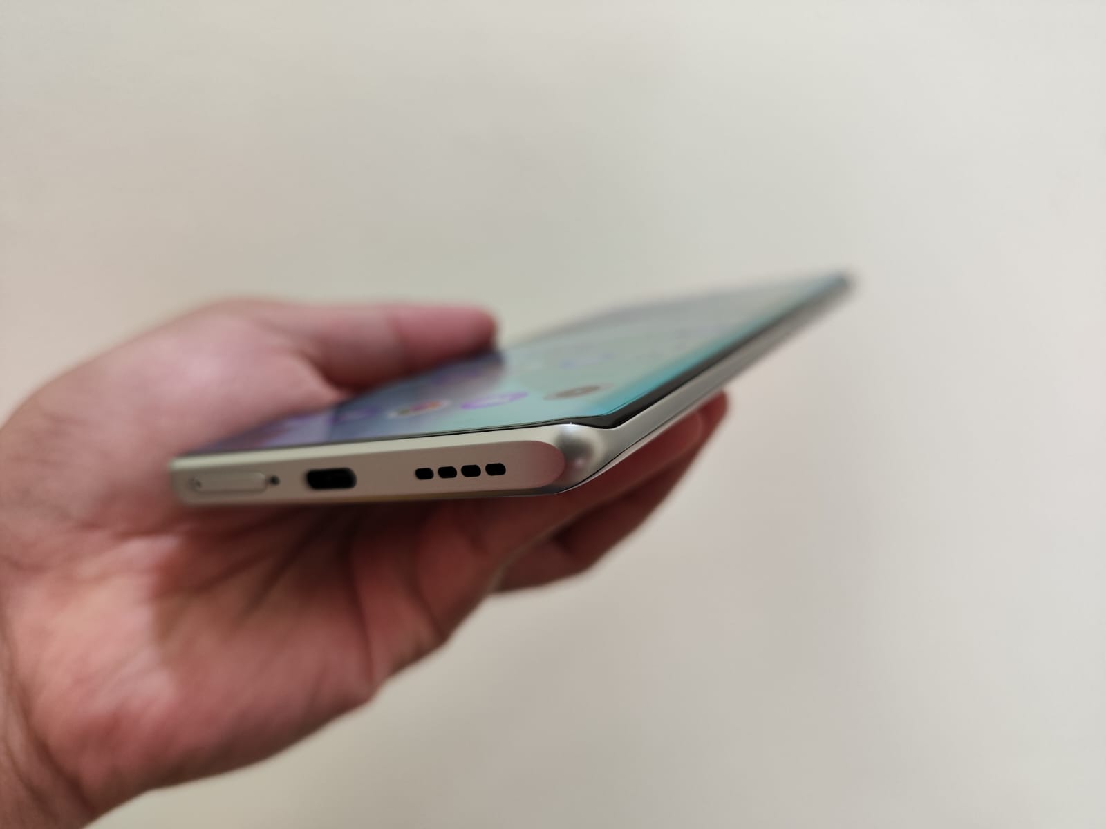 Review realme 10 Pro+ 5G, Desain Mewah Jagoan Kelas Menengah
