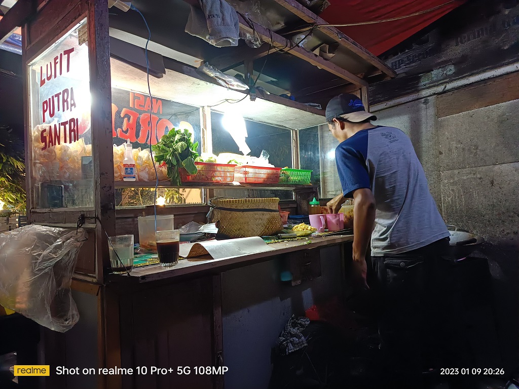 Review realme 10 Pro+ 5G, Desain Mewah Jagoan Kelas Menengah