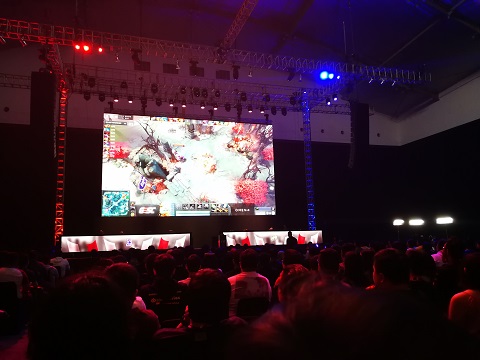 Gamer Rela Beli Tiket Mahal Demi Menonton Tim Idola