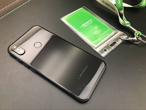 Ada Tiruan iPhone X, Harganya Rp4 Juta
