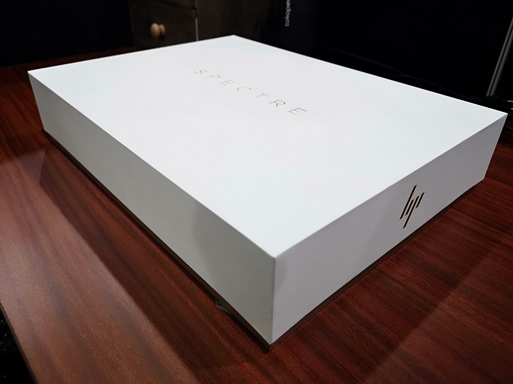 Membedah Kotak Ultrabook Mewah, HP Spectre 13
