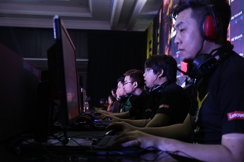 Jadi Wakil Indonesia, Apa Strategi Headhunters di Legion of Champions 2018?