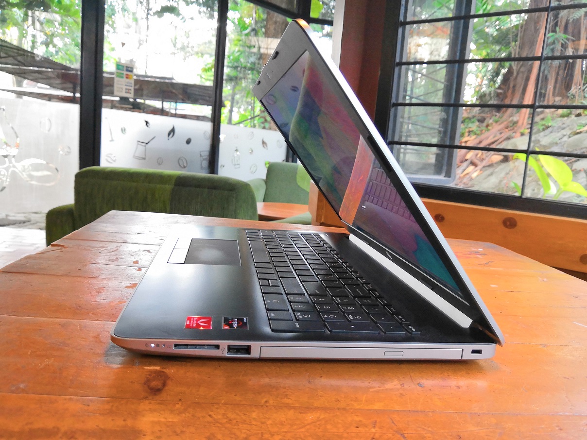 HP 15, Layar Lebar, Terjangkau, Bisa Diandalkan