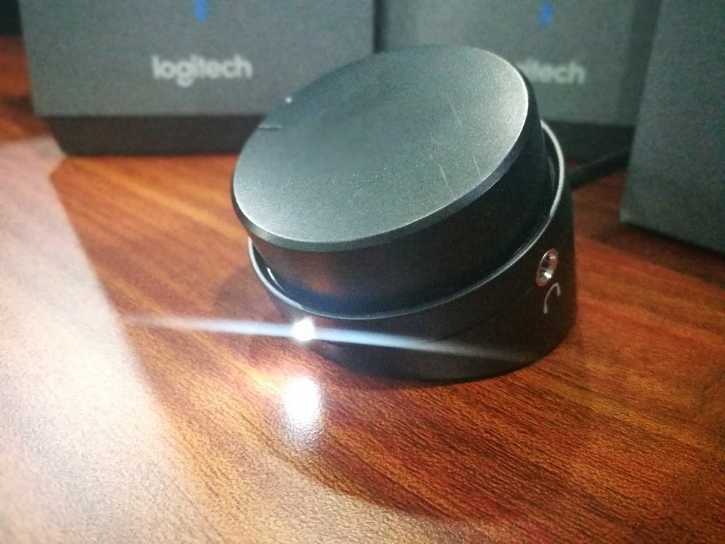 Logitech Z337, Paket Audio dengan Konektivitas Lengkap