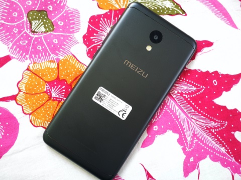 Meizu M6, Si Kecil Baterai Irit