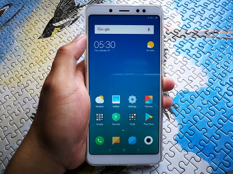 Mengintip Isi Kotak Xiaomi Redmi Note 5