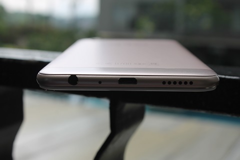 Menjajal Kemampuan Ponsel 2 Kamera Depan Oppo F3