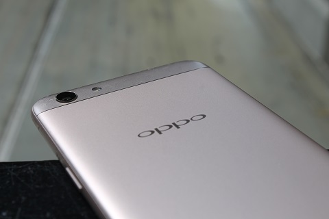 Menjajal Kemampuan Ponsel 2 Kamera Depan Oppo F3