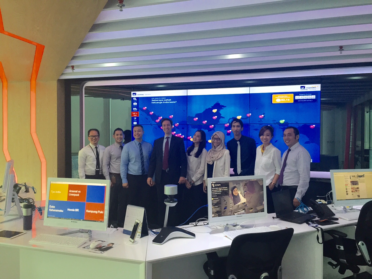 Lebih Dekat Dengan Social Media Command Center Axa