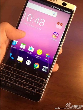 Ponsel BlackBerry Berikutnya Punya Keyboard Fisik?