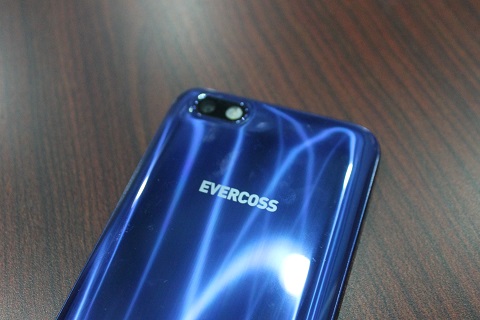 Evercoss Winner Y Star Plus, Ponsel Rp1 Juta yang Tahan Banting
