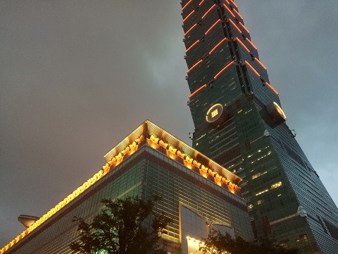 OPPO F1 Plus, Smartphone Selfie dengan Baterai yang Awet