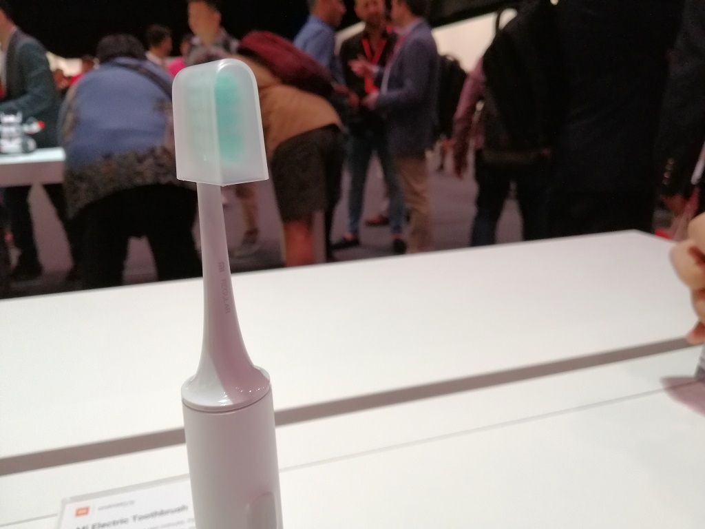 Huawei Nova 3i, Ponsel Menengah Artistik dan Solid