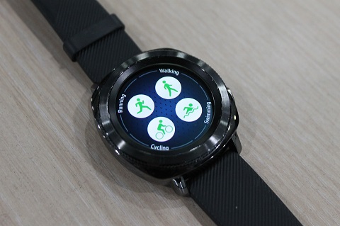 Gear Sport, Gabungan Jam Tangan dan Pemantau Kebugaran ala Samsung