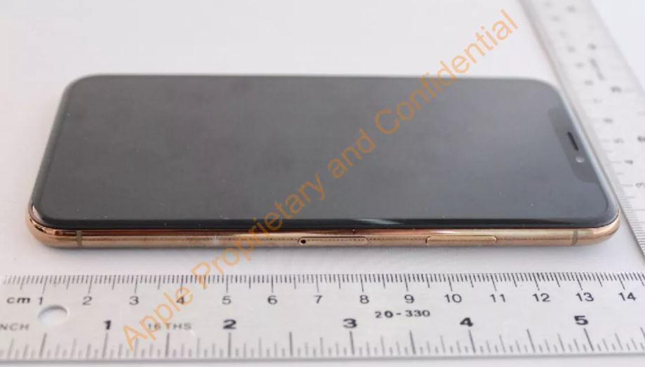 Apple Punya iPhone X Warna Emas