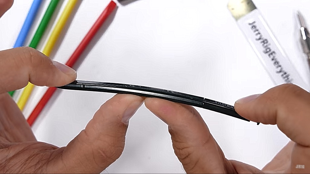 Galaxy Note 9 Tahan Banting, S-Pen Rapuh