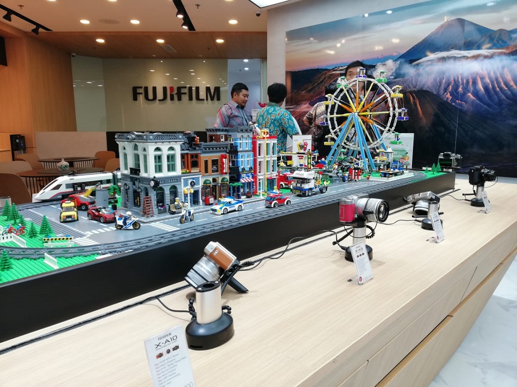 Fujifilm Gelar Showroom di Surabaya, Apa Tujuannya?