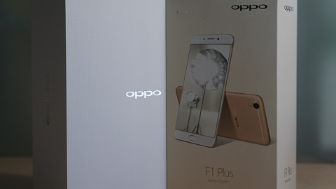 Mengintip Isi Kotak OPPO F1 Plus