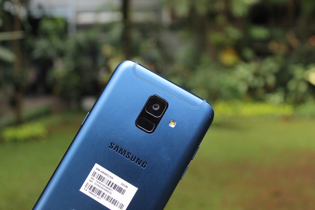 Samsung Galaxy A6, Desain Menarik dengan Fitur Gimmick