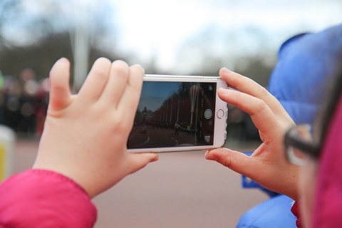 4 Hal yang Harus Apple Lakukan Demi Kalahkan Samsung Galaxy S8