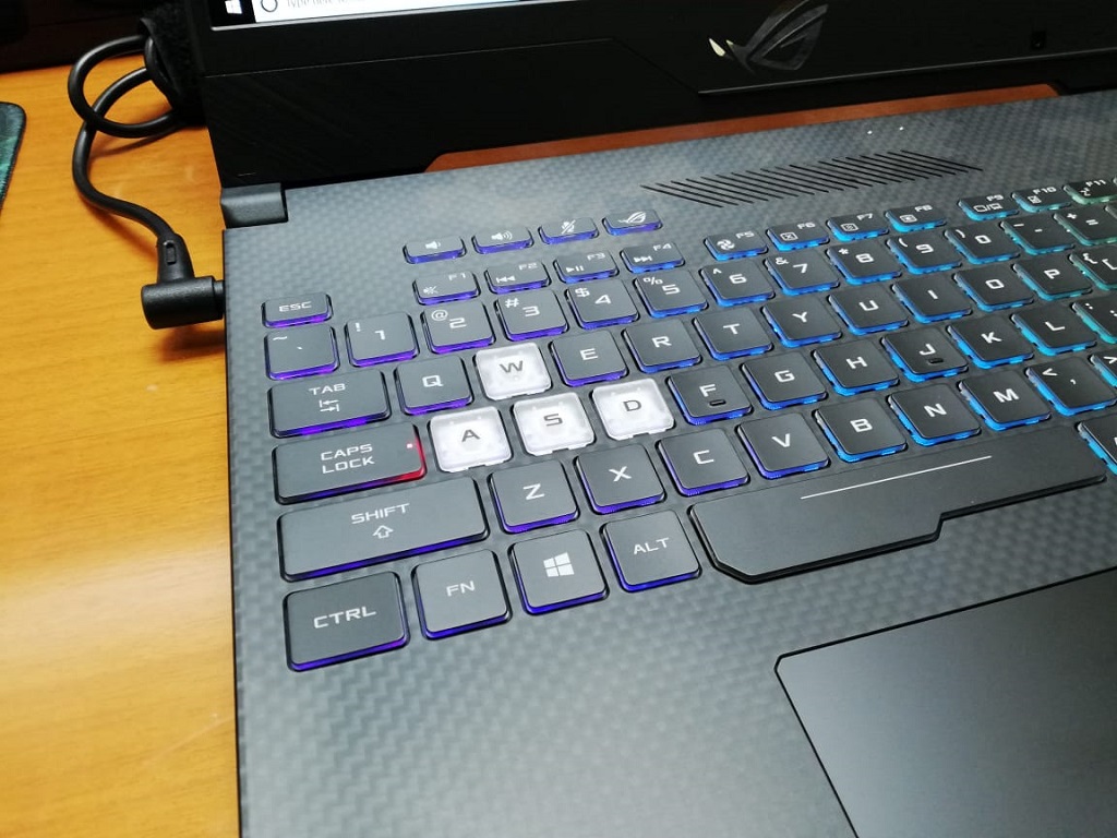 ASUS Strix Scar II dan Hero II untuk Atlet Esport